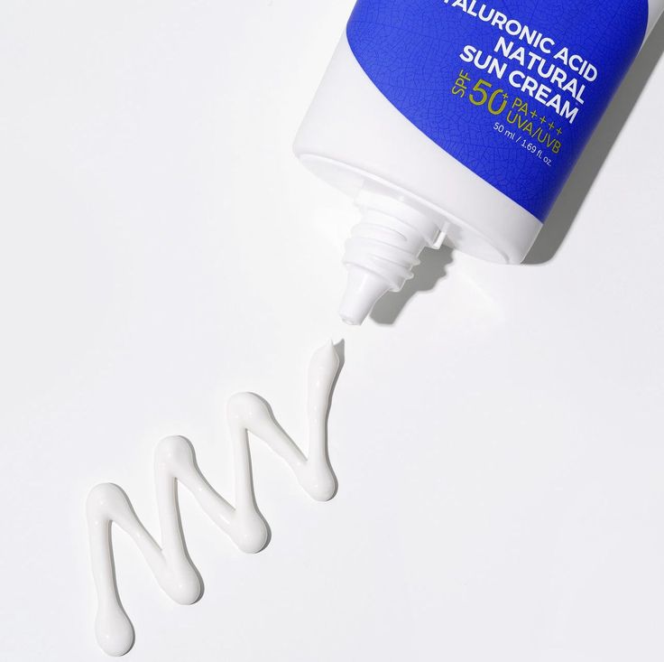 Isntree Hyaluronic Acid Natural Sun Cream 50ml